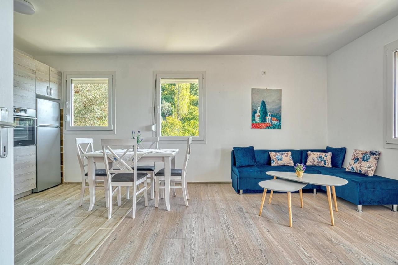 Two Bedroom House With Sea View Maj 불야리차 외부 사진