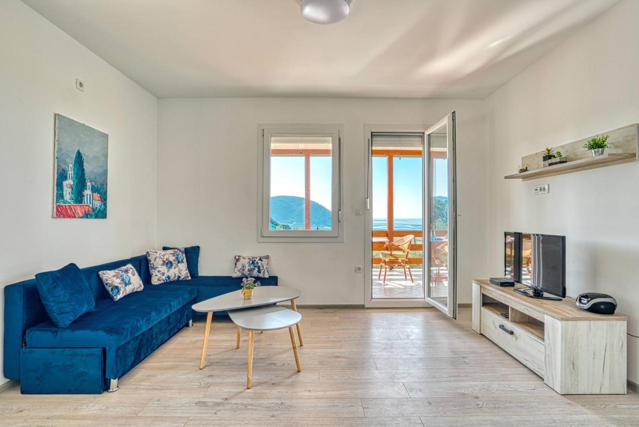 Two Bedroom House With Sea View Maj 불야리차 외부 사진