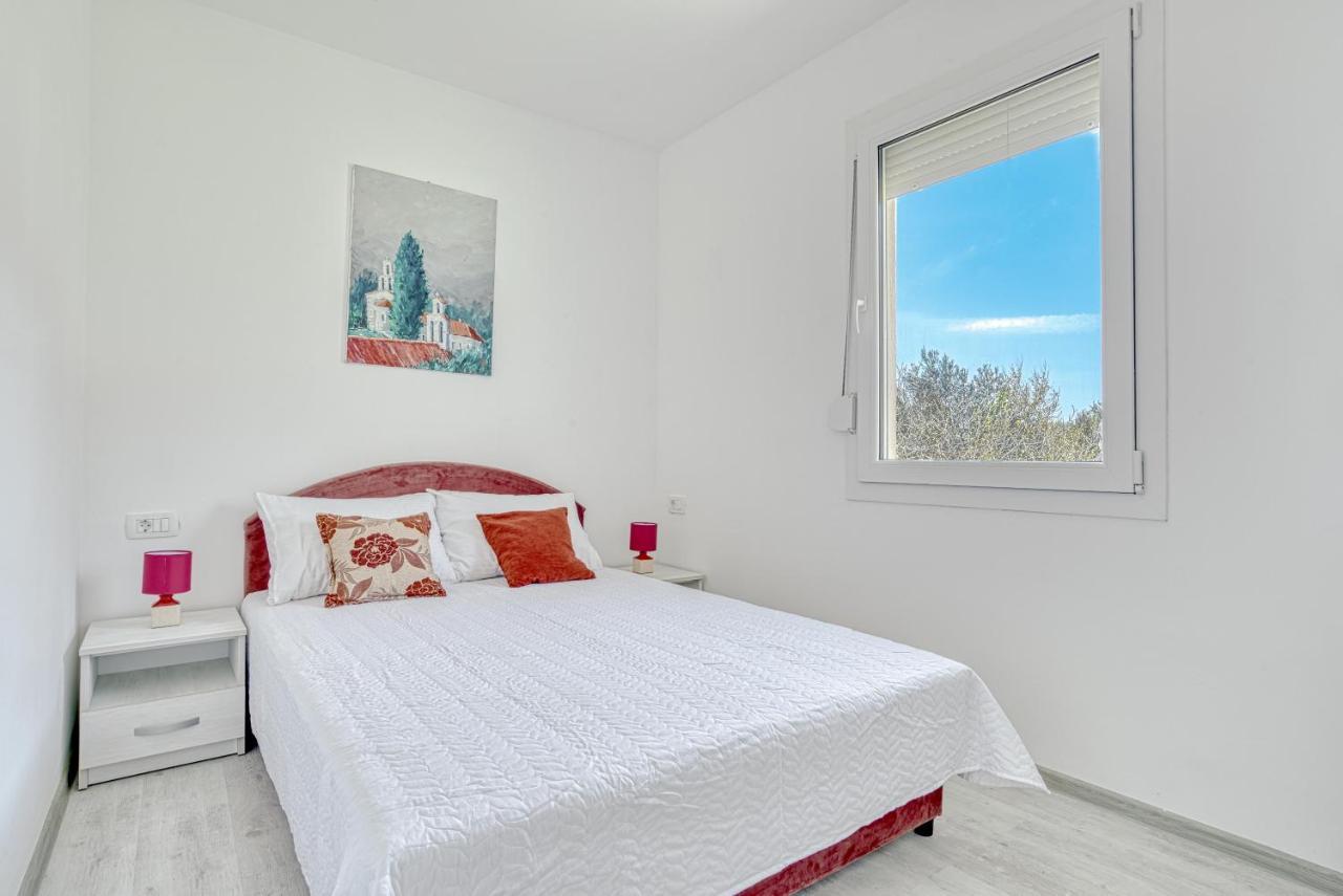 Two Bedroom House With Sea View Maj 불야리차 외부 사진