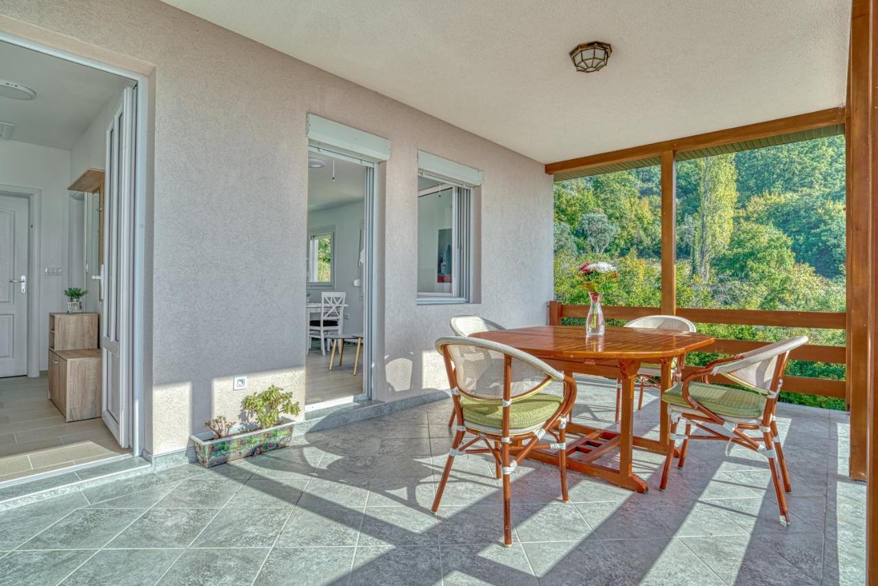 Two Bedroom House With Sea View Maj 불야리차 외부 사진